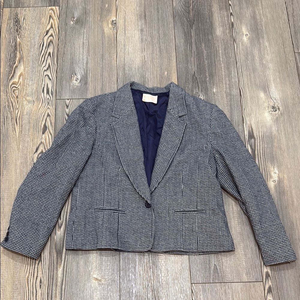 Pendleton wool navy blue and white blazer